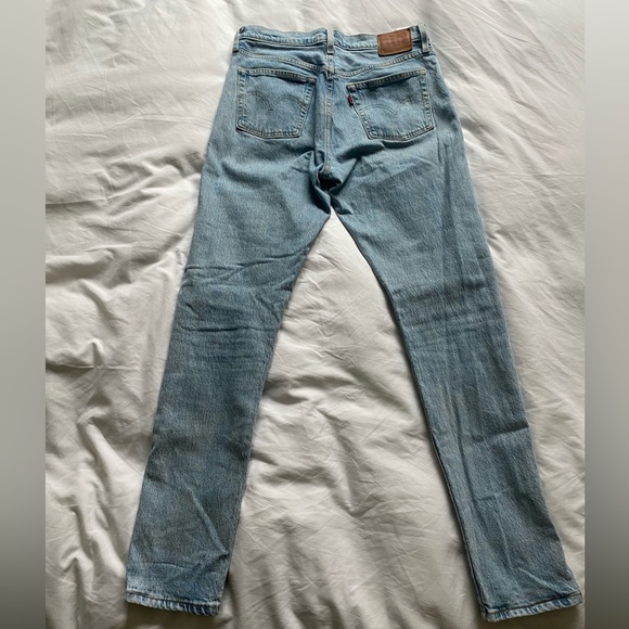 Women’s Levi’s 501 28x32 - Picture 3 of 3